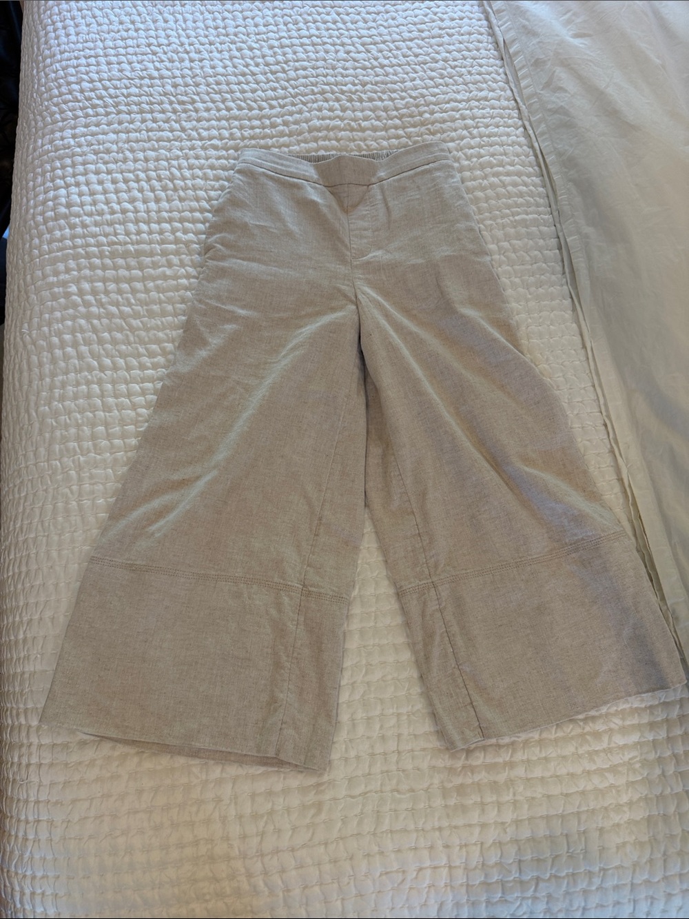 Banana Republic Light Cream Wide-Leg Culotte Pants